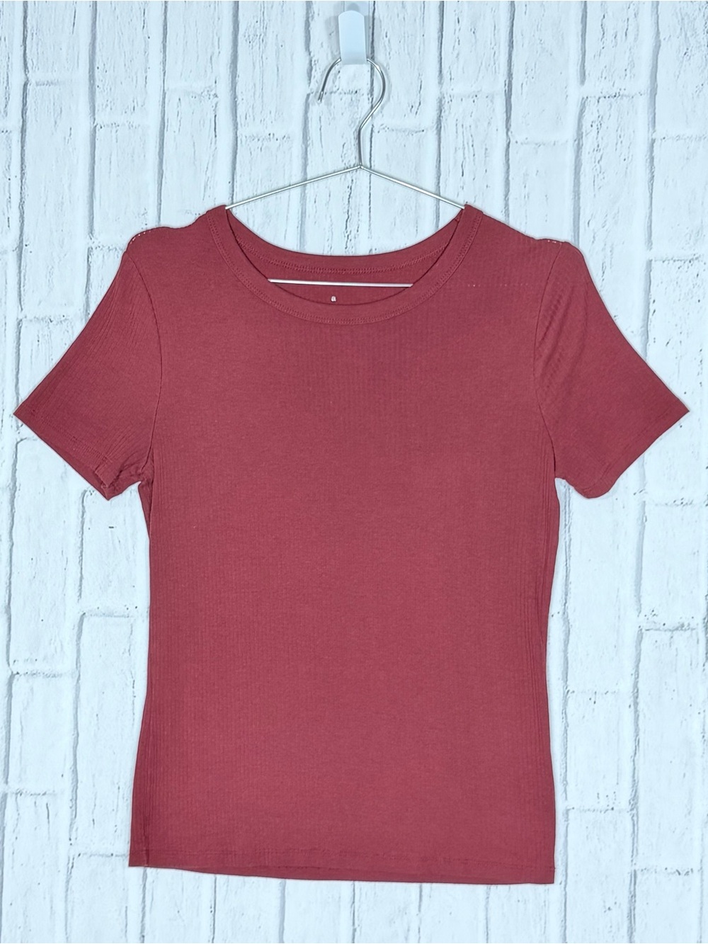 🍂 A New Day Ribbed Crew Neck Tee Rust Red Medium Stretchy Basic Top